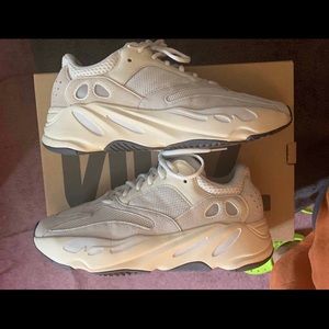 Yeezy Boost 700